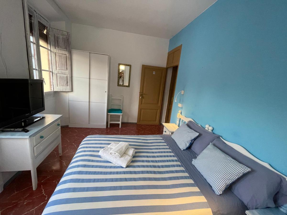 P&R Hostals Can Tort Tossa de Mar Bagian luar foto